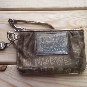 Coach wristlet tan